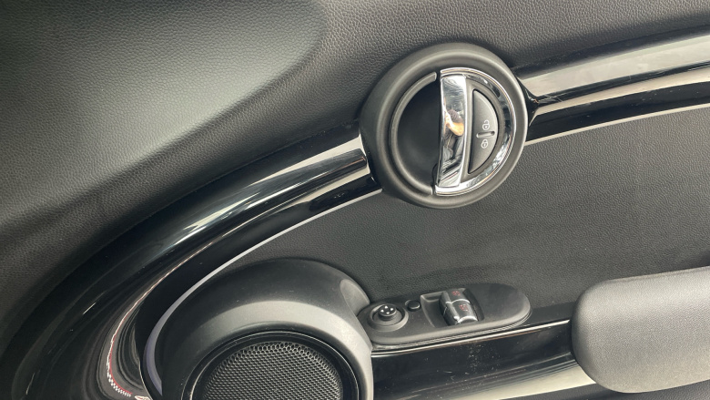 MINI Hatchback 2.0 John Cooper Works 3dr Auto Petrol Hatchback